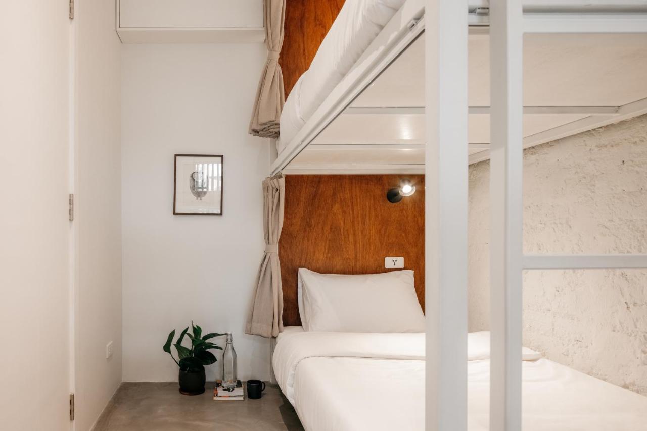 Bed 4-Bed Mixed Dormitory Room