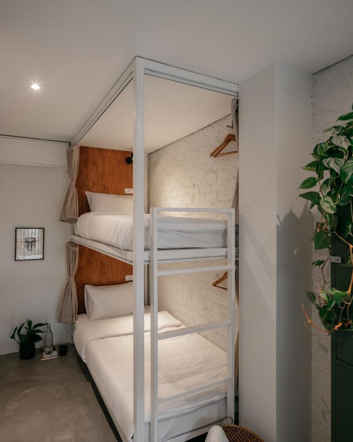 Bed 4-Bed Mixed Dormitory Room