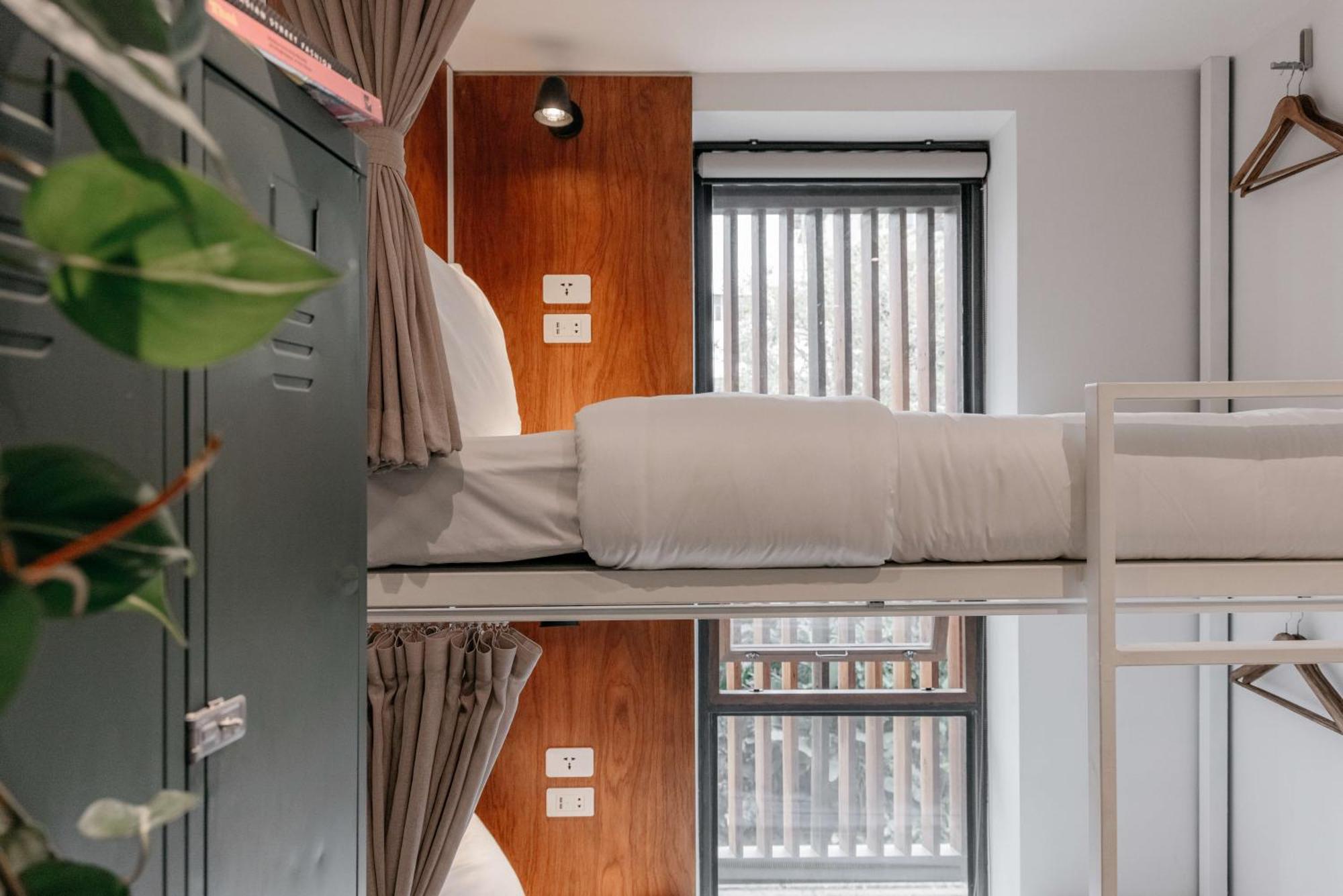 Bed 4-Bed Mixed Dormitory Room
