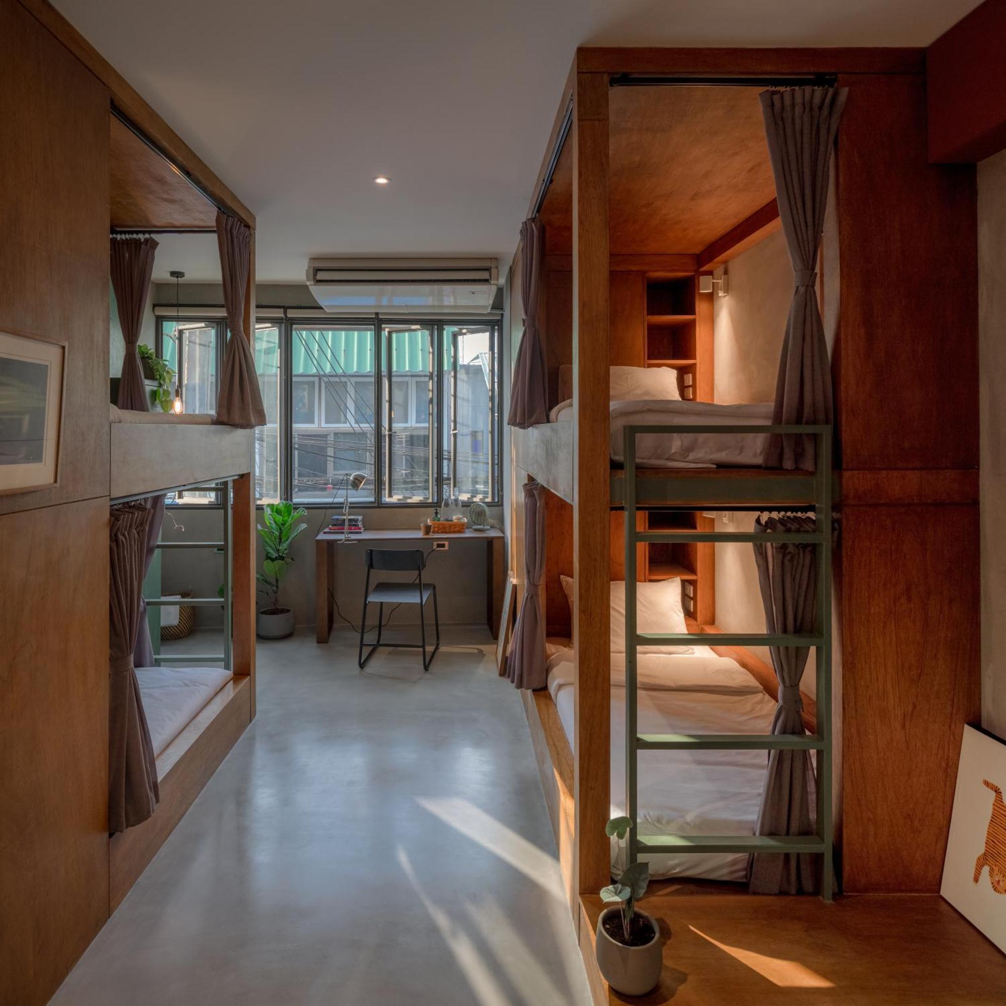 Bed 8-Bed Mixed Dormitory Room